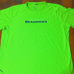 NEON BRIGHT SEAHAWKS SHIRT💚💚